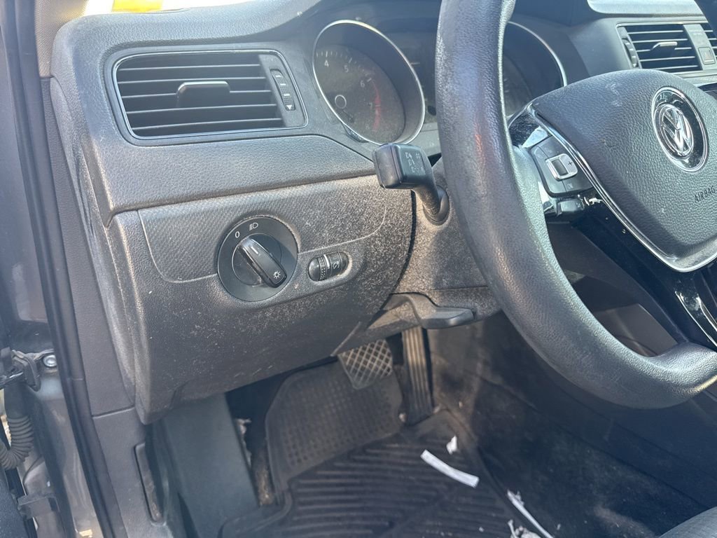 Used 2015 Volkswagen Jetta S w/ Welcome Package image 8