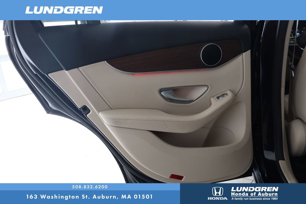 Used 2022 Mercedes-Benz GLC 300 4MATIC image 14