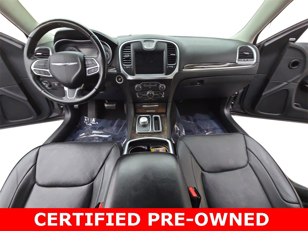 Certified 2019 Chrysler 300 Limited image 9