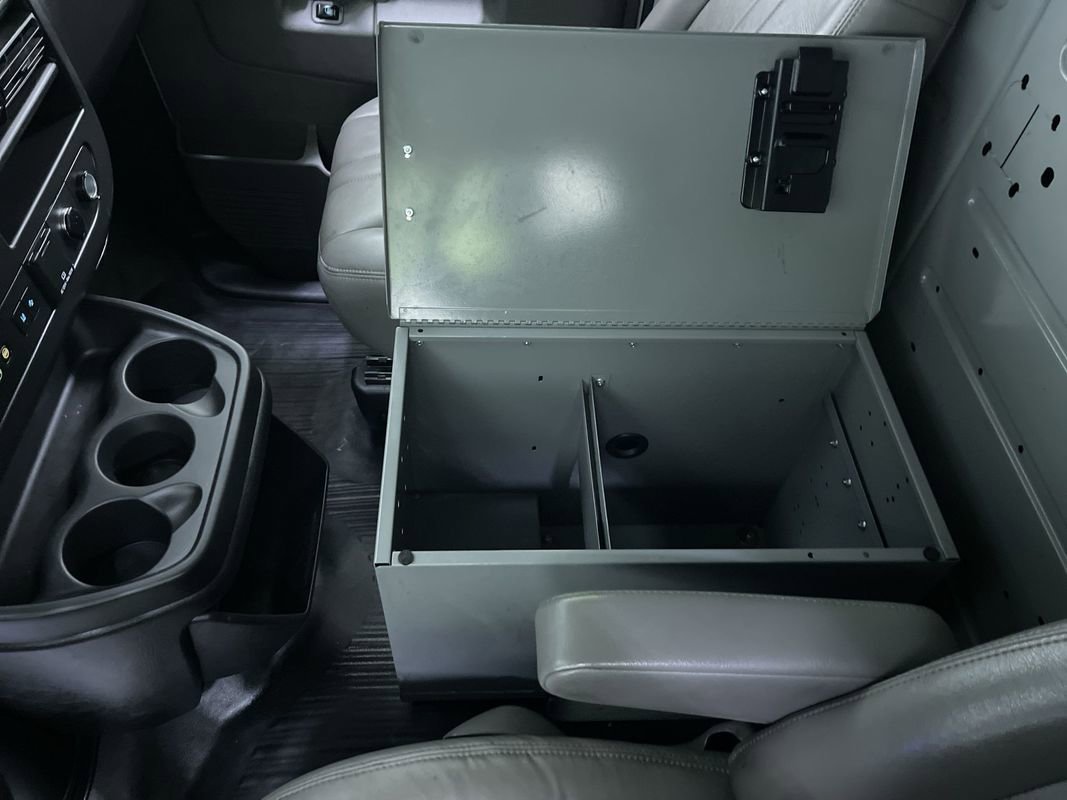 Used 2019 Chevrolet Express 3500 Extended w/ Driver Convenience Package image 24