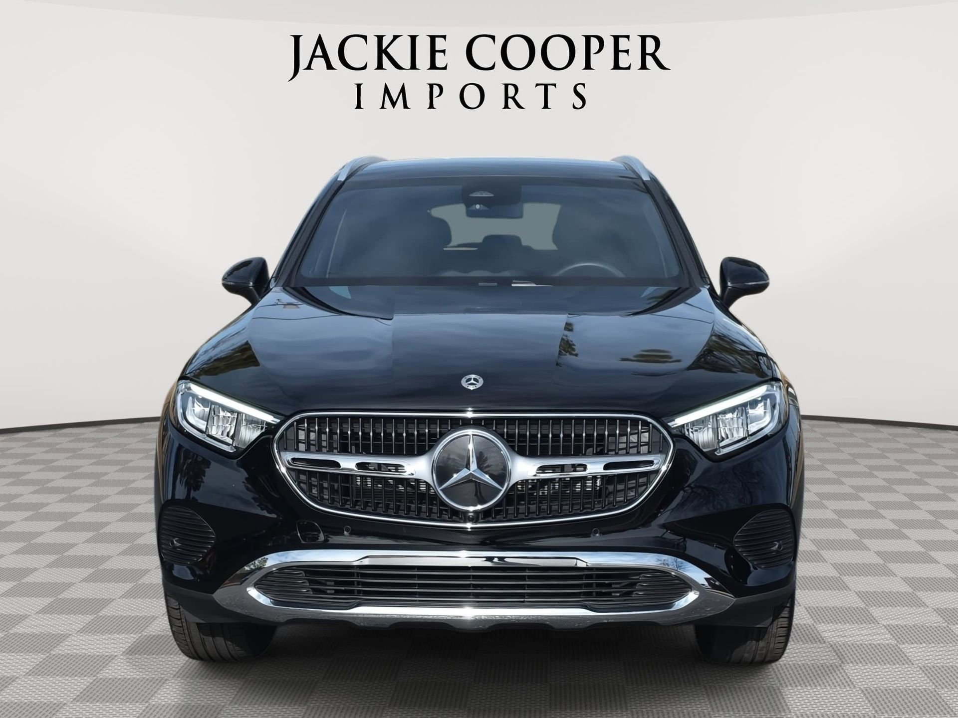 Certified 2025 Mercedes-Benz GLC 300 4MATIC image 2