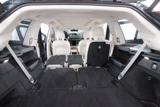 Used 2021 Volvo XC90 T8 Inscription Expression w/ Protection Package Premier image 32