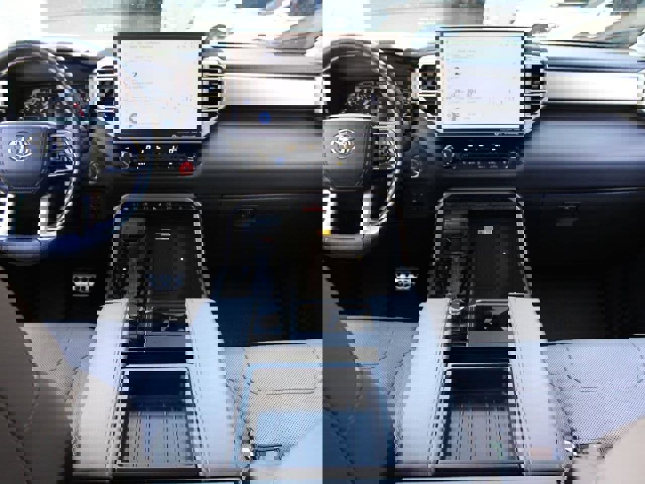 Used 2023 Toyota Tundra Limited image 17