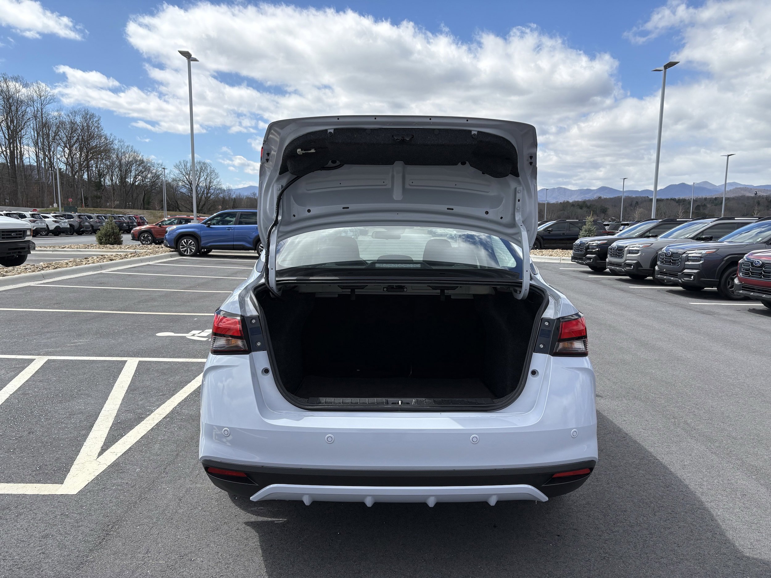 Used 2024 Nissan Versa SV w/ Trunk Package image 11