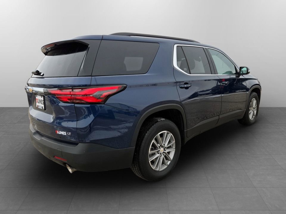 Used 2023 Chevrolet Traverse LT image 7