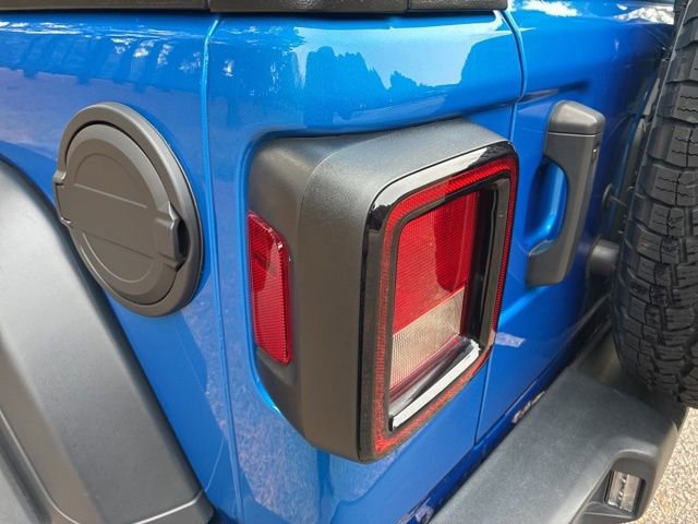 Used 2024 Jeep Wrangler Sport S image 13