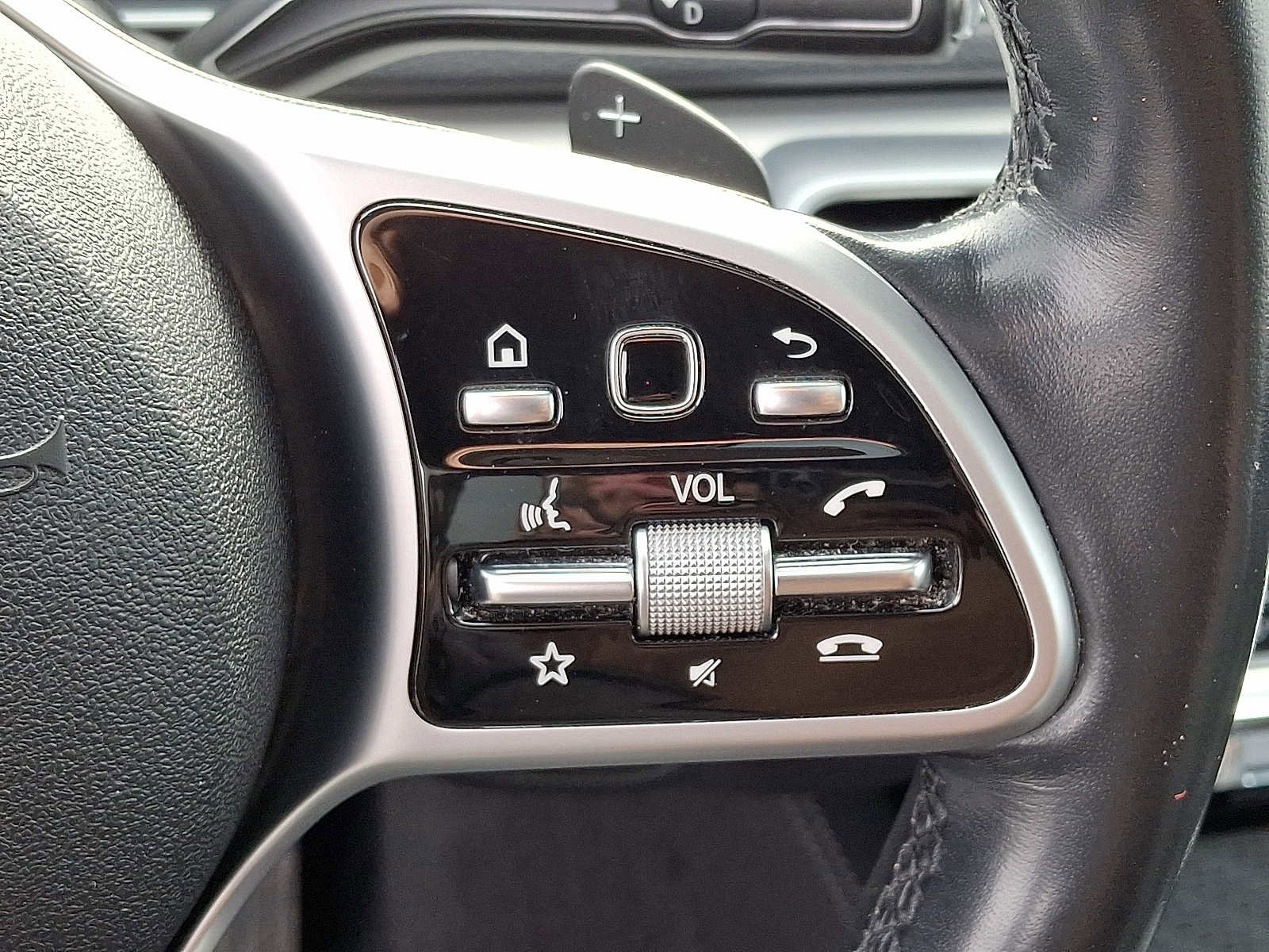 Used 2020 Mercedes-Benz GLE 450 4MATIC image 23