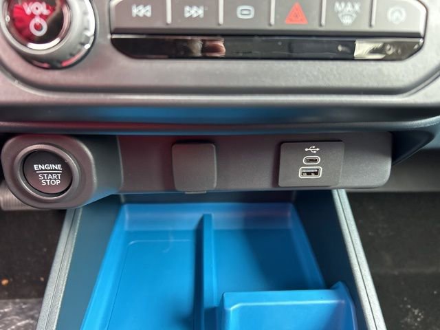 New 2025 Ford Maverick XLT image 18