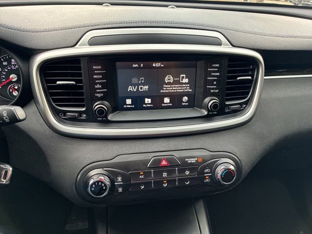Used 2019 Kia Sorento L FWD image 13