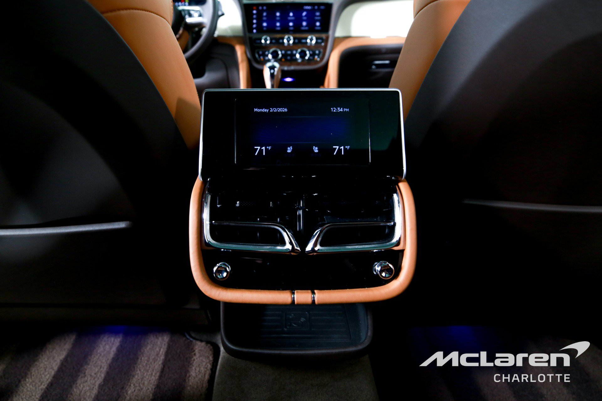 Used 2023 Bentley Bentayga Extended Wheelbase image 21