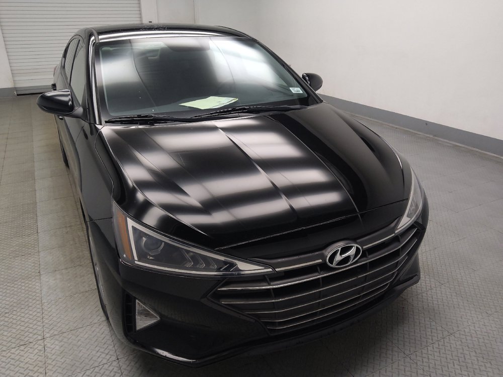 Used 2019 Hyundai Elantra SE FWD image 15