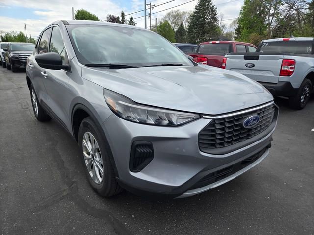 Used 2023 Ford Escape Active AWD/4WD image 1