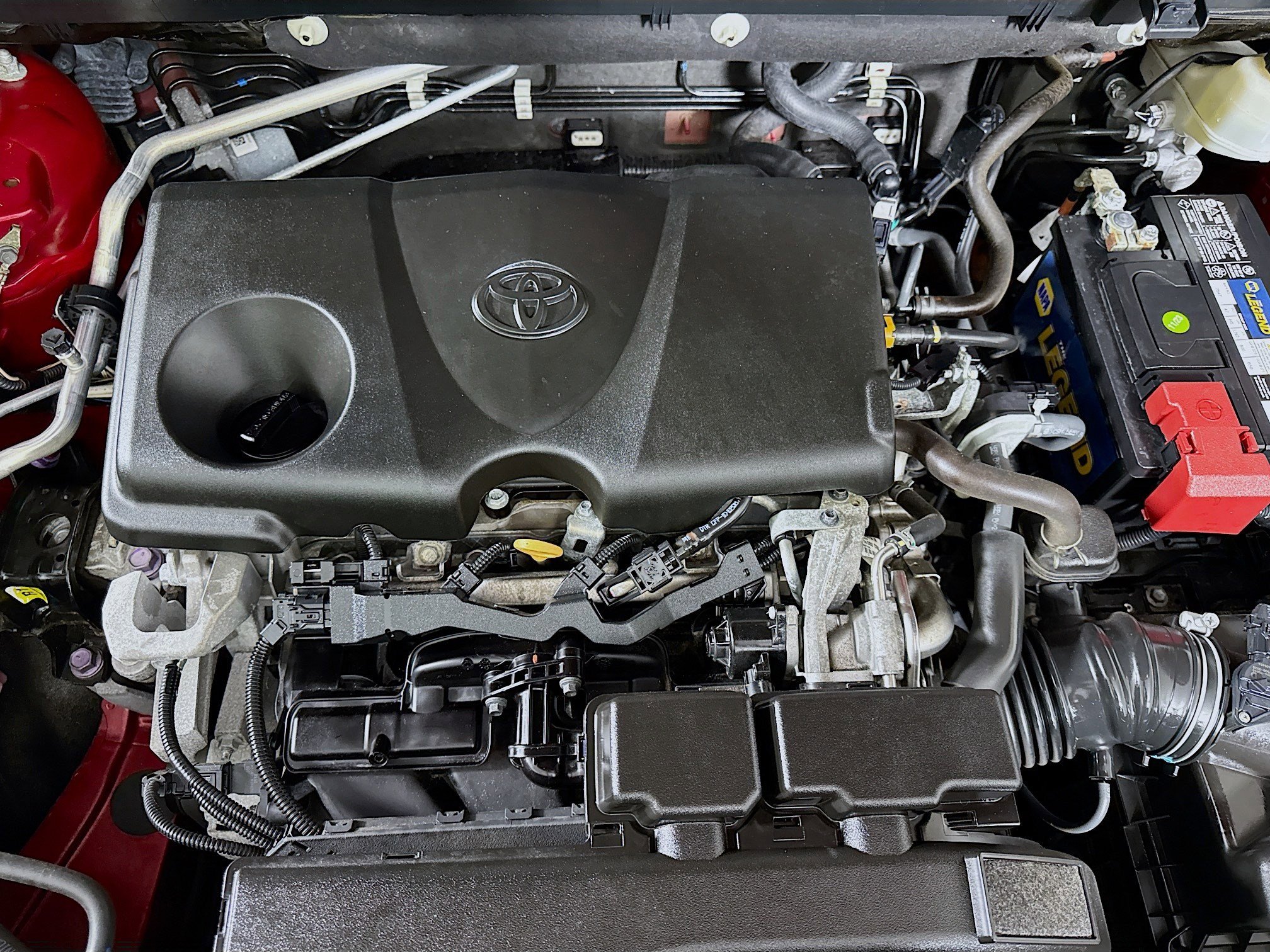 Used 2020 Toyota RAV4 LE image 38