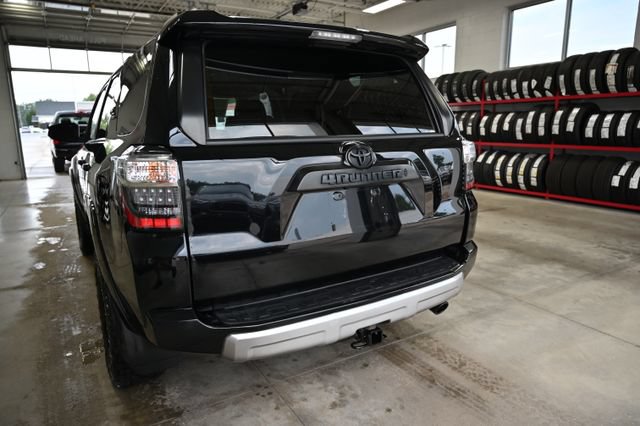 Used 2022 Toyota 4Runner TRD Off-Road w/ TRD Black Wheel Package (TMS) AWD/4WD image 7