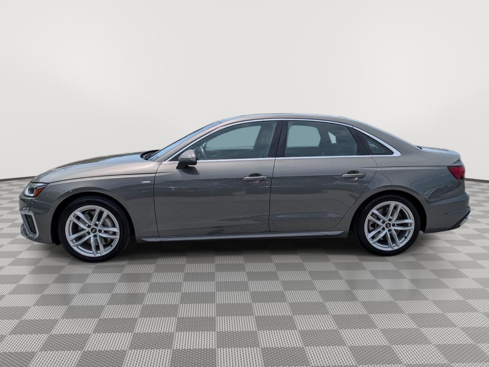 Used 2024 Audi A4 2.0T Premium Plus AWD/4WD image 2