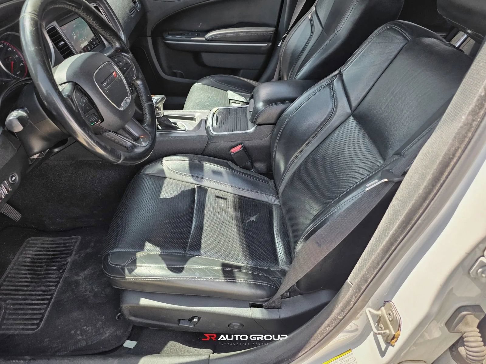 Used 2019 Dodge Charger SXT w/ Leather Interior Group RWD image 13