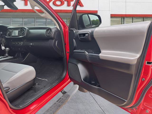 Used 2018 Toyota Tacoma SR w/ SR Convenience Package image 19