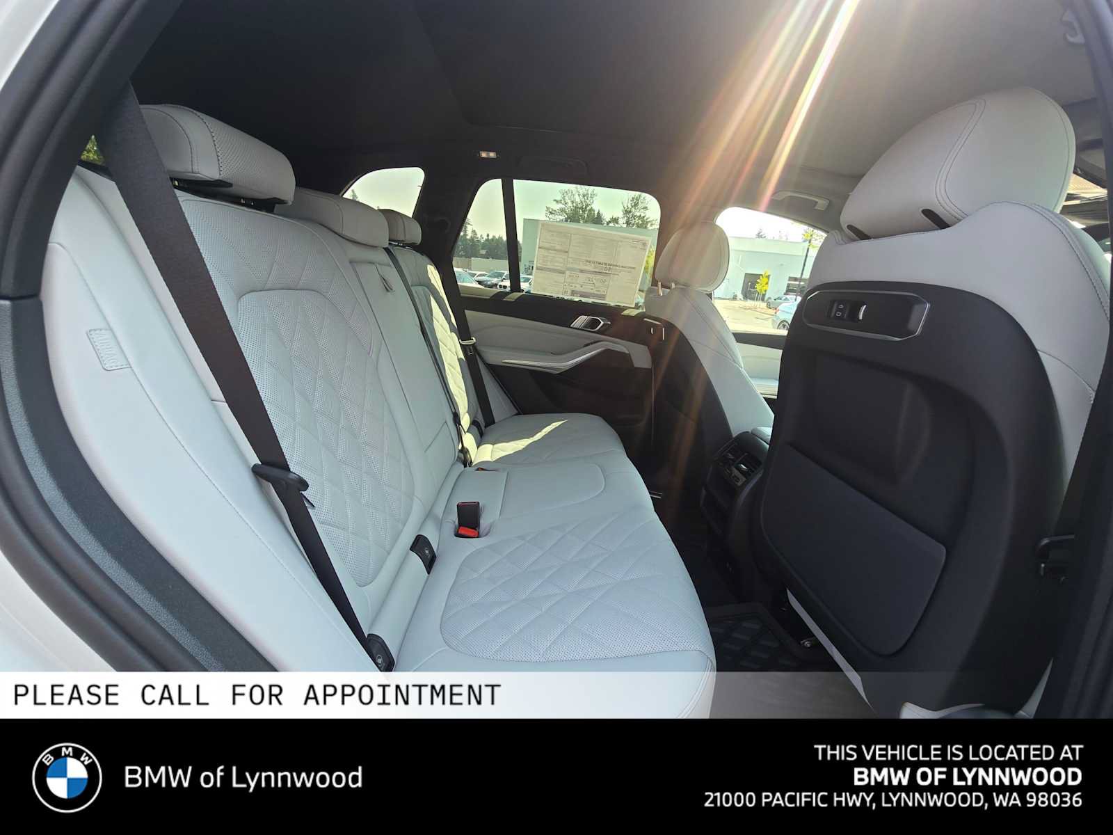 New 2026 BMW X5 xDrive50e w/ Parking Assistance Package AWD/4WD image 12