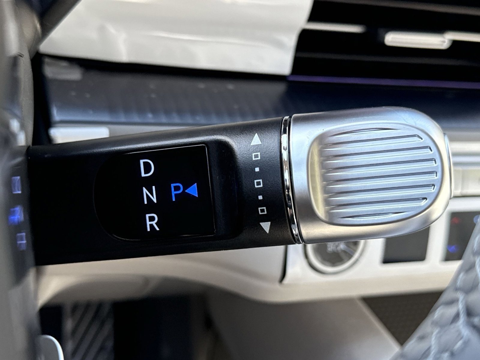 New 2025 Hyundai Ioniq 6 Limited image 21