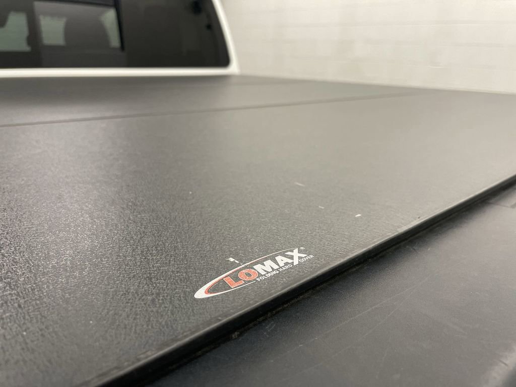 Used 2021 Nissan Titan PRO-4X w/ Pro-4x Convenience Package AWD/4WD image 29