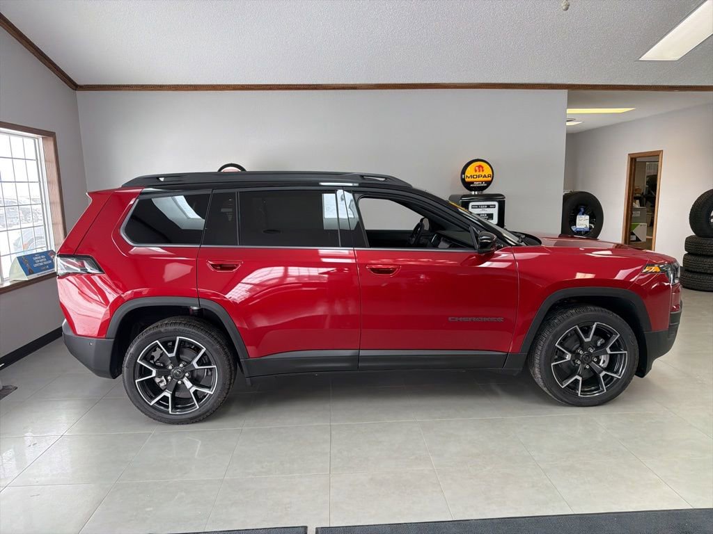 New 2026 Jeep Cherokee Overland w/ Trailer Tow Group image 4