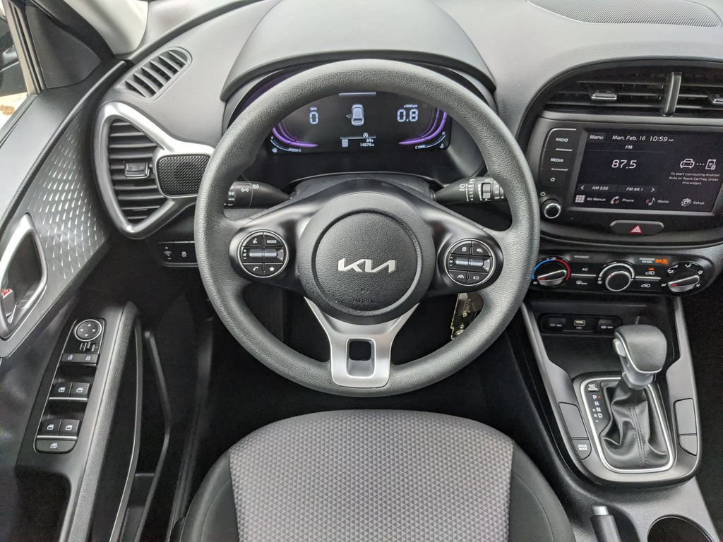 Certified 2025 Kia Soul LX image 16