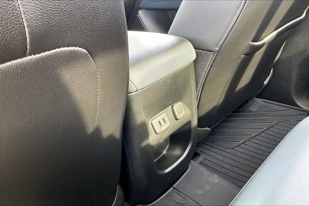 Used 2020 Chevrolet Colorado Z71 image 23