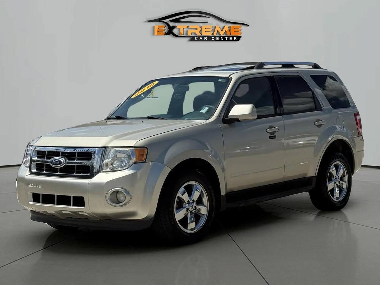 Used 2010 Ford Escape Limited AWD/4WD image 2