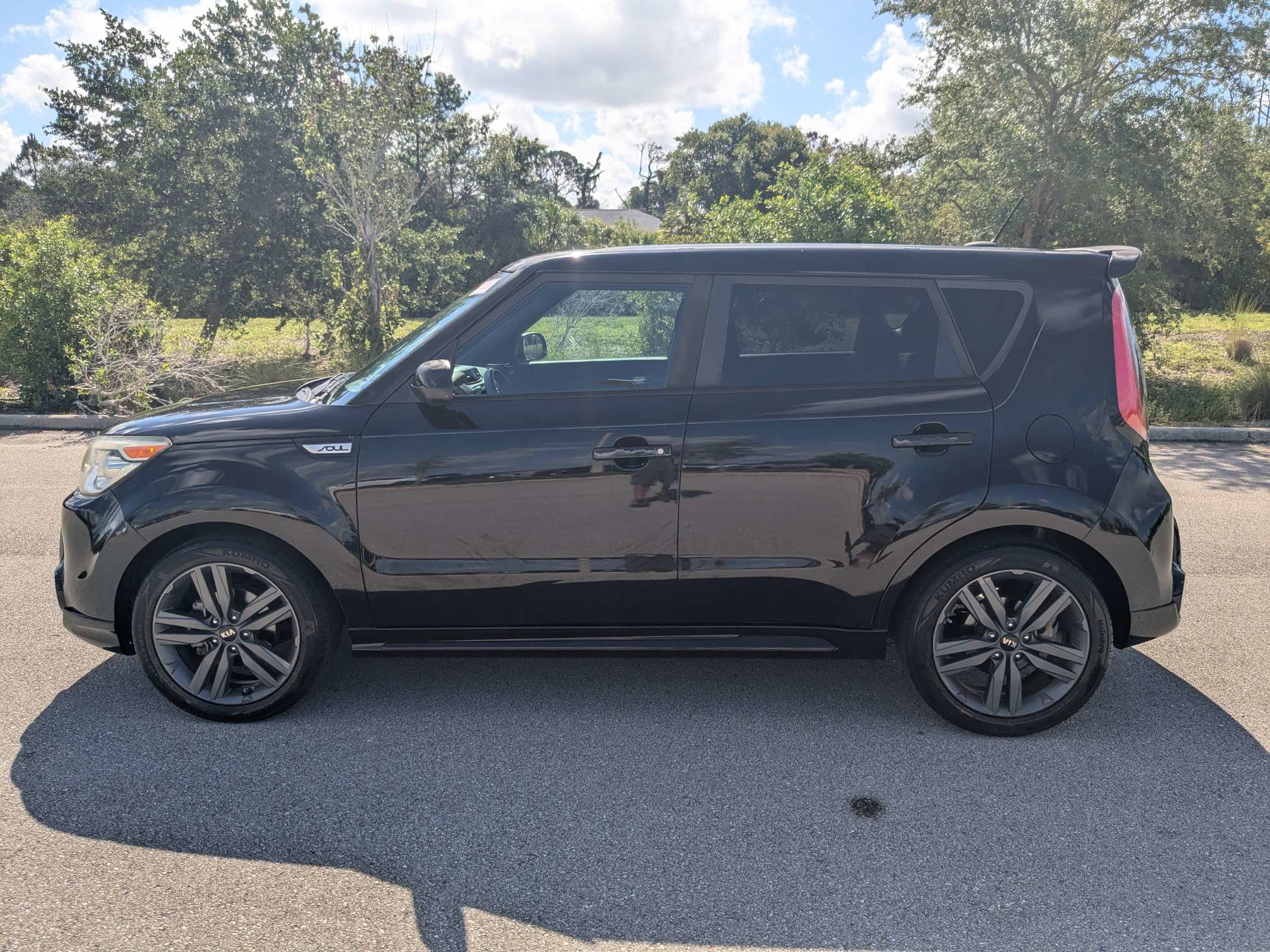 Used 2016 Kia Soul + w/ Tarmac Special Edition FWD image 8