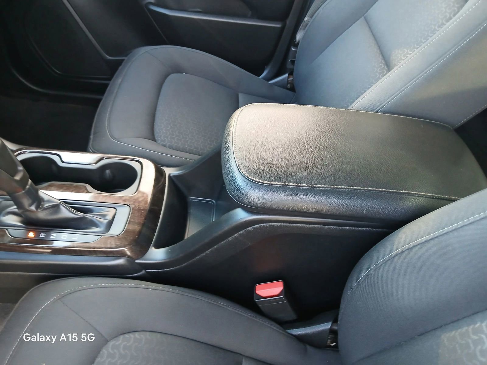 Used 2019 GMC Canyon SLE w/ Elevation Edition RWD image 8