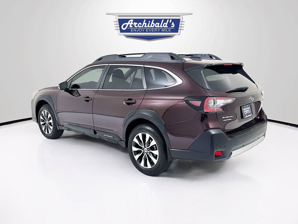 Used 2025 Subaru Outback Limited AWD/4WD image 5