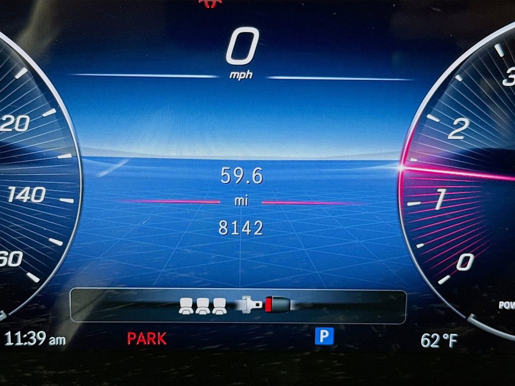 Used 2024 Mercedes-Benz GLC 300 image 12