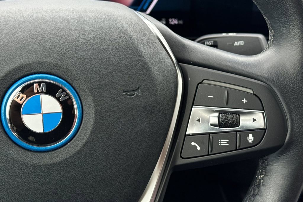 Used 2023 BMW i4 eDrive35 RWD image 28