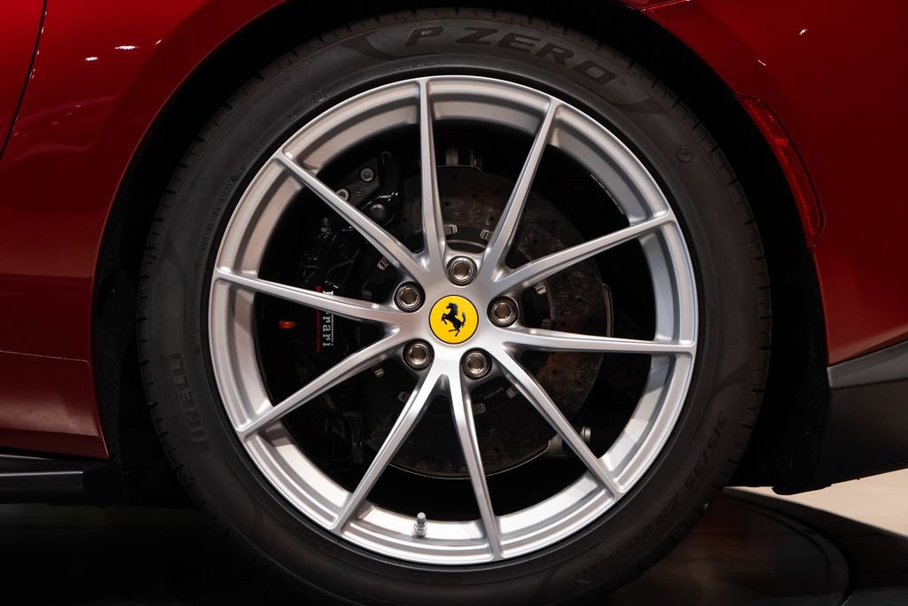 Certified 2022 Ferrari 812 GTS RWD image 13