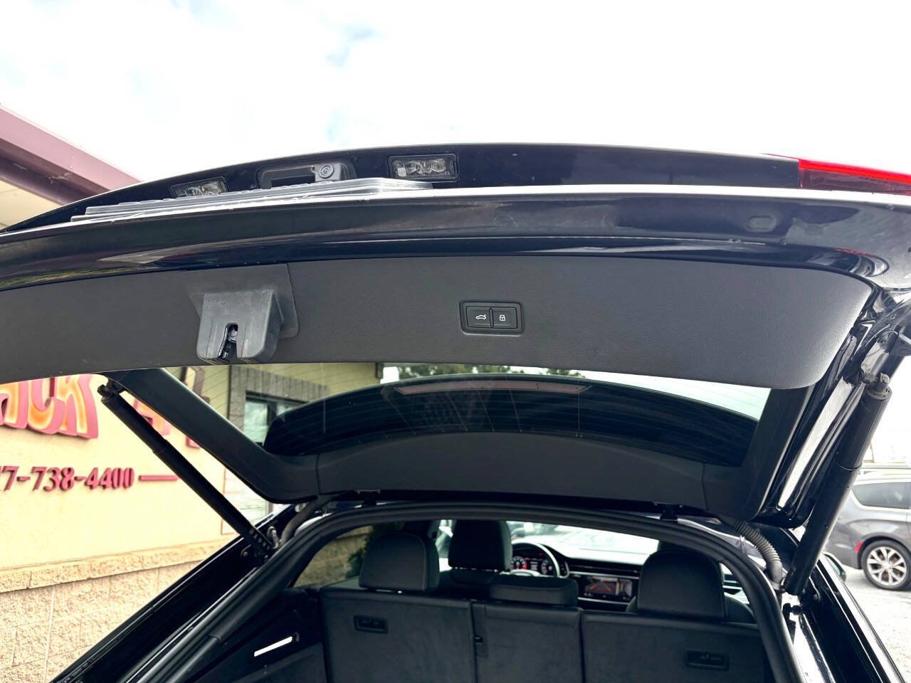 Used 2021 Audi Q8 Premium w/ Black Optic Package AWD/4WD image 15