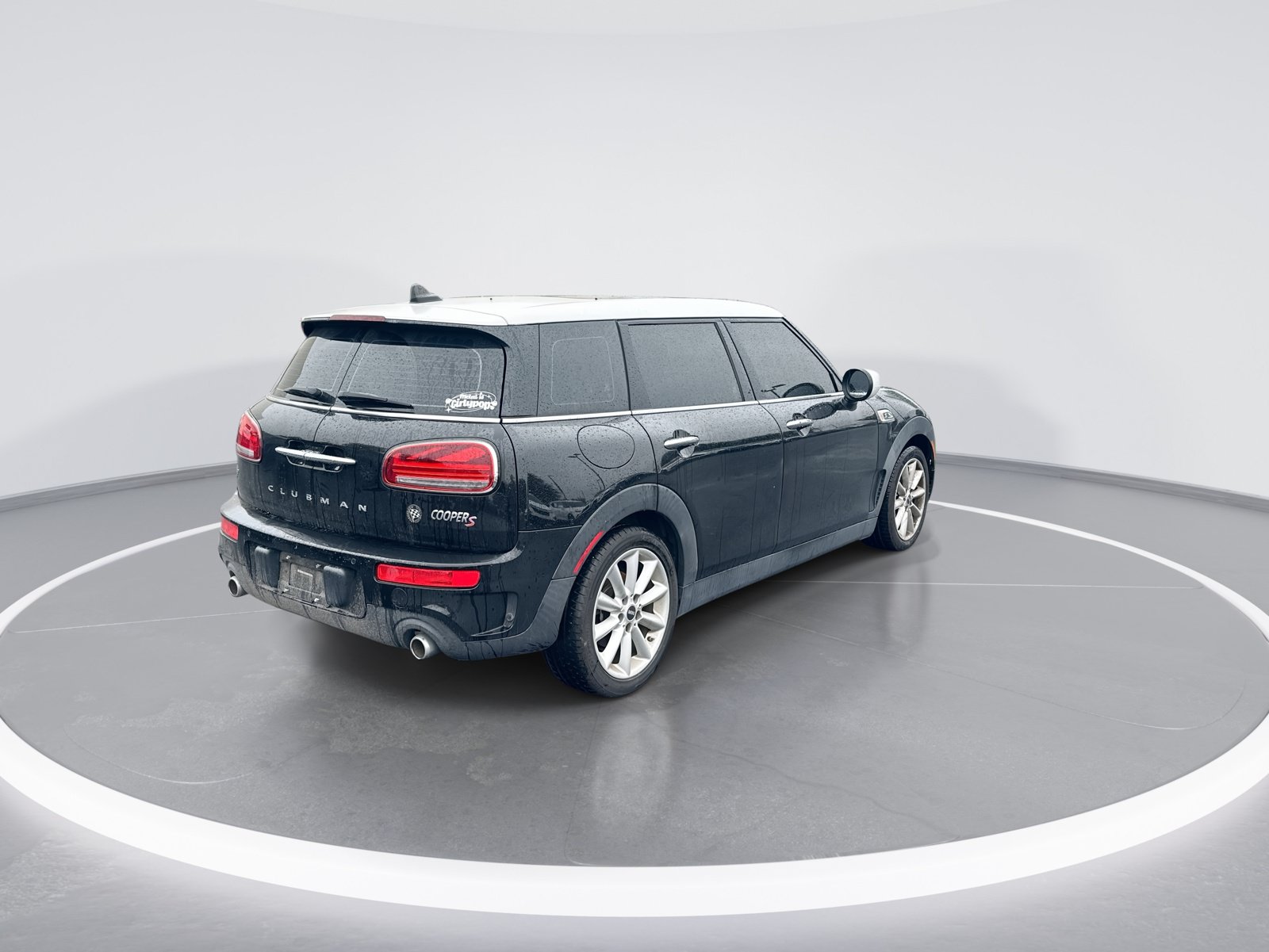 Used 2020 MINI Cooper Clubman S w/ Premium Package FWD image 9