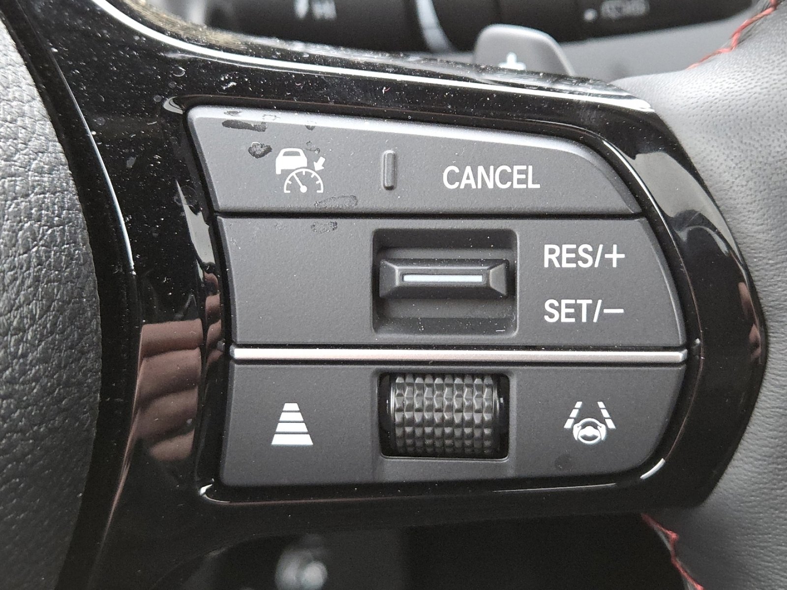 Used 2025 Honda Pilot Black Edition image 10