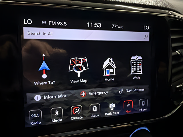 Used 2019 Jeep Grand Cherokee Laredo w/ Laredo X Package RWD image 23
