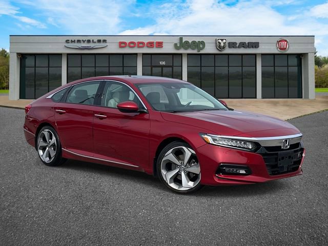 Used 2018 Honda Accord Touring image 2