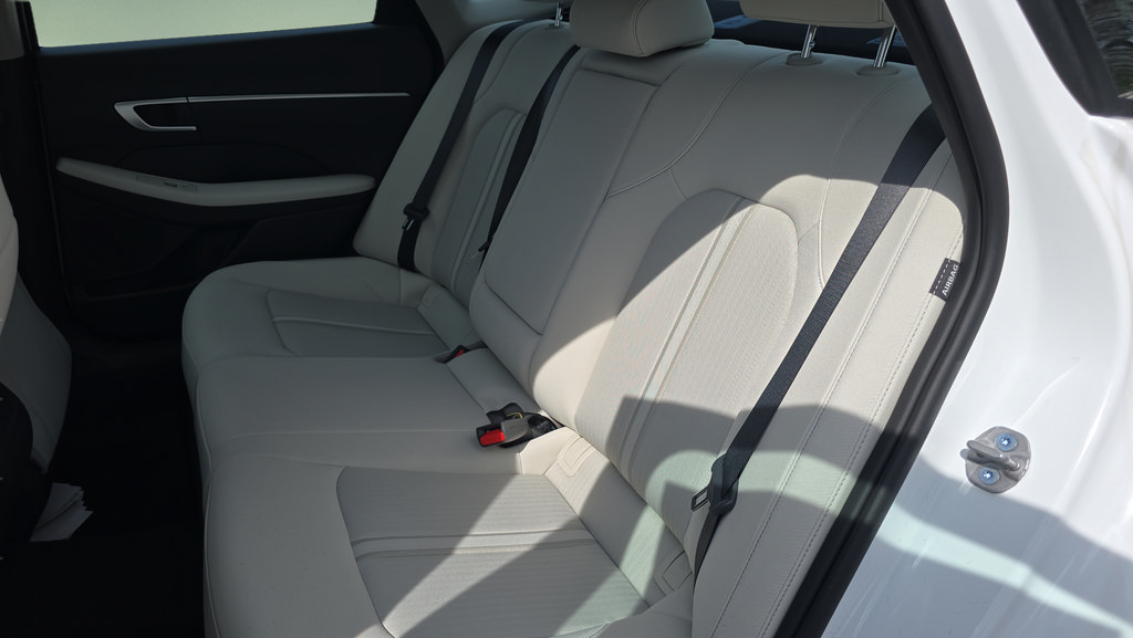 New 2026 Hyundai Sonata SEL FWD image 9