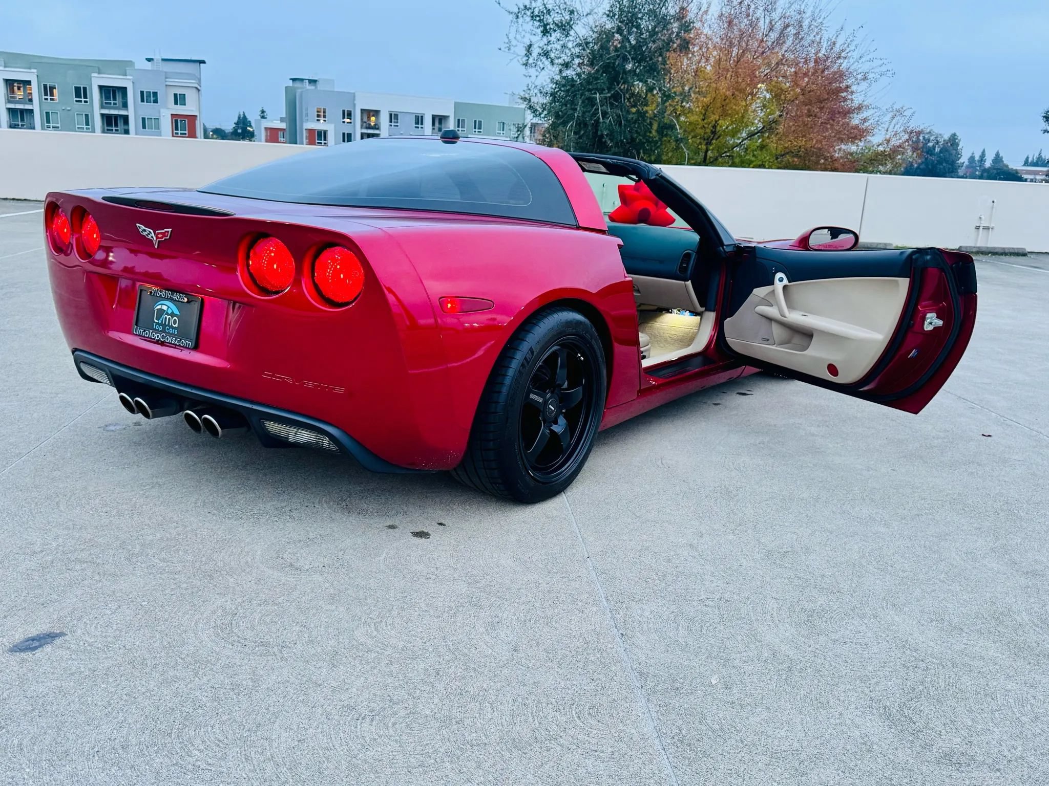 Used 2005 Chevrolet Corvette Coupe w/ Preferred Equipment Group RWD image 47