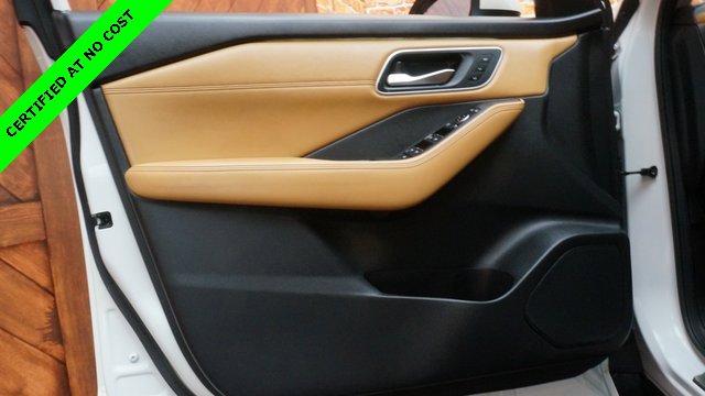 Used 2022 Nissan Rogue Platinum w/ Head-Up Display Package image 31