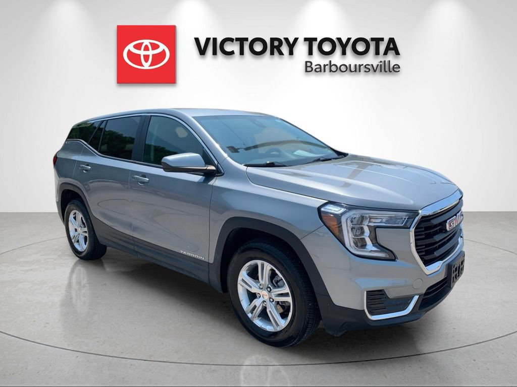 Used 2024 GMC Terrain SLE AWD/4WD image 5
