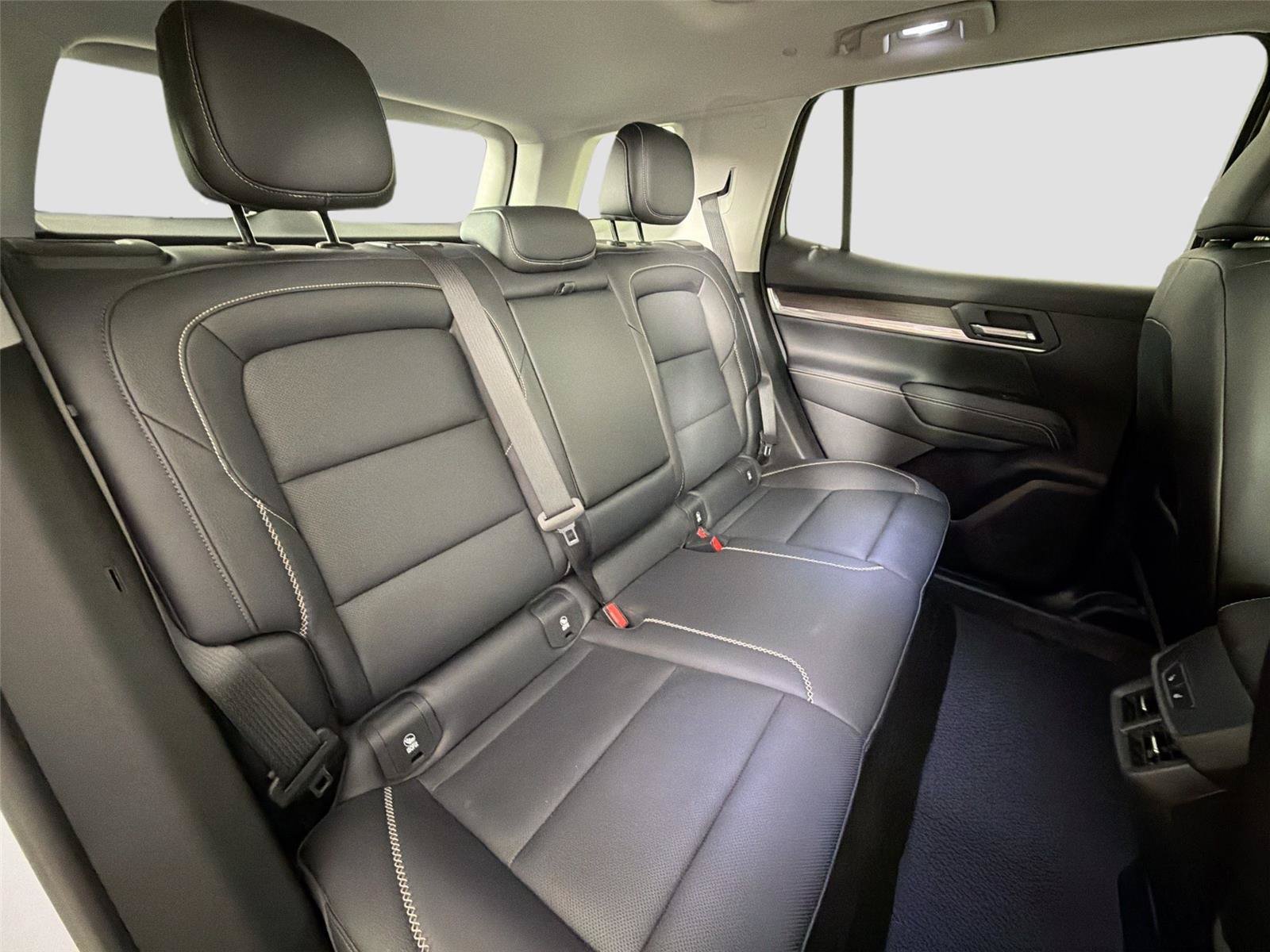 Used 2026 GMC Terrain Denali AWD/4WD image 25