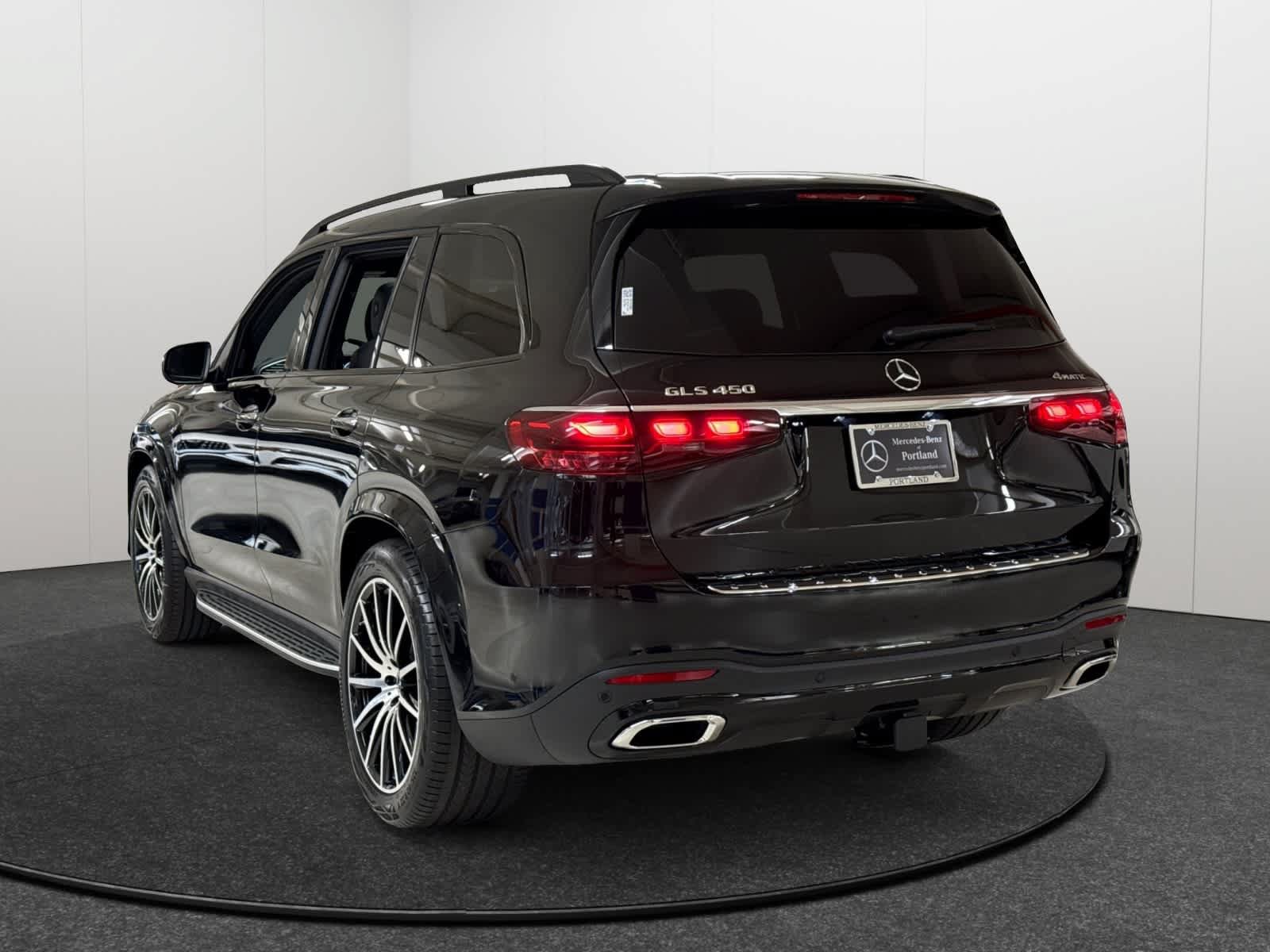 New 2026 Mercedes-Benz GLS 450 4MATIC image 5