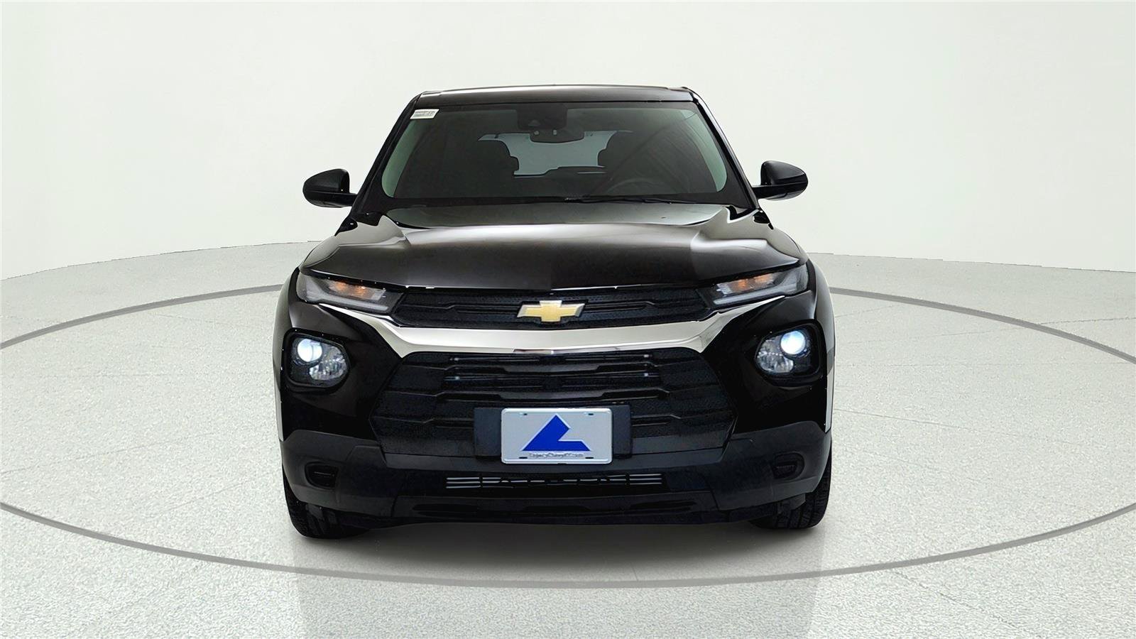 Used 2022 Chevrolet TrailBlazer LS FWD image 2