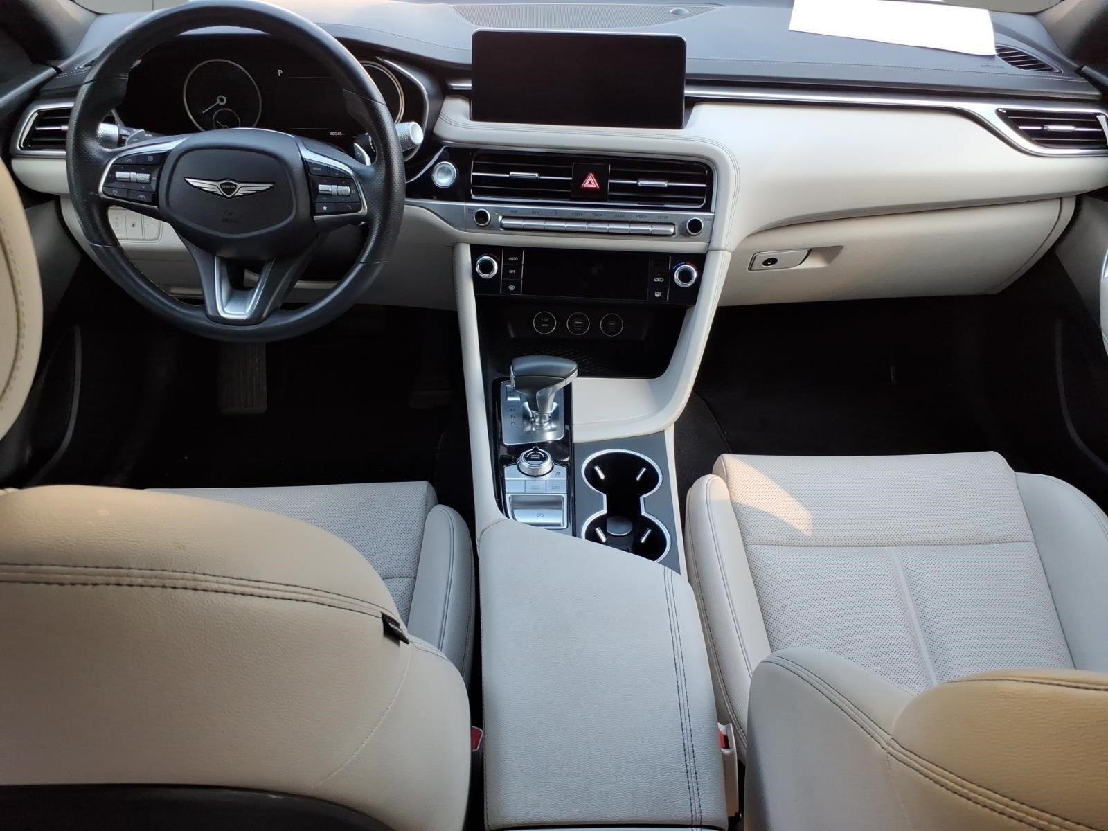 Used 2025 Genesis G70 2.5T AWD/4WD image 9