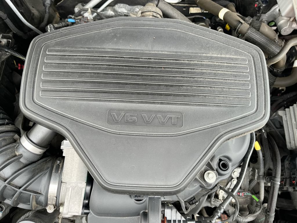 Used 2020 GMC Acadia AT4 w/ LPO, Floor Liner Package AWD/4WD image 33