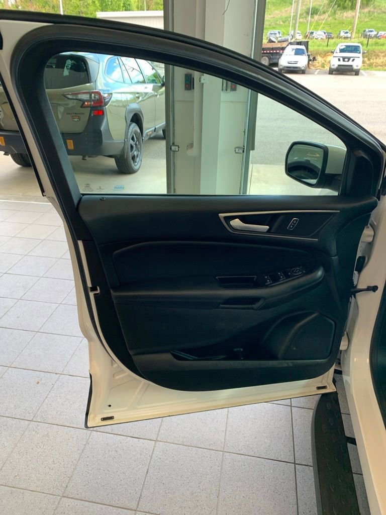 Used 2015 Ford Edge SEL w/ Equipment Group 201A AWD/4WD image 6