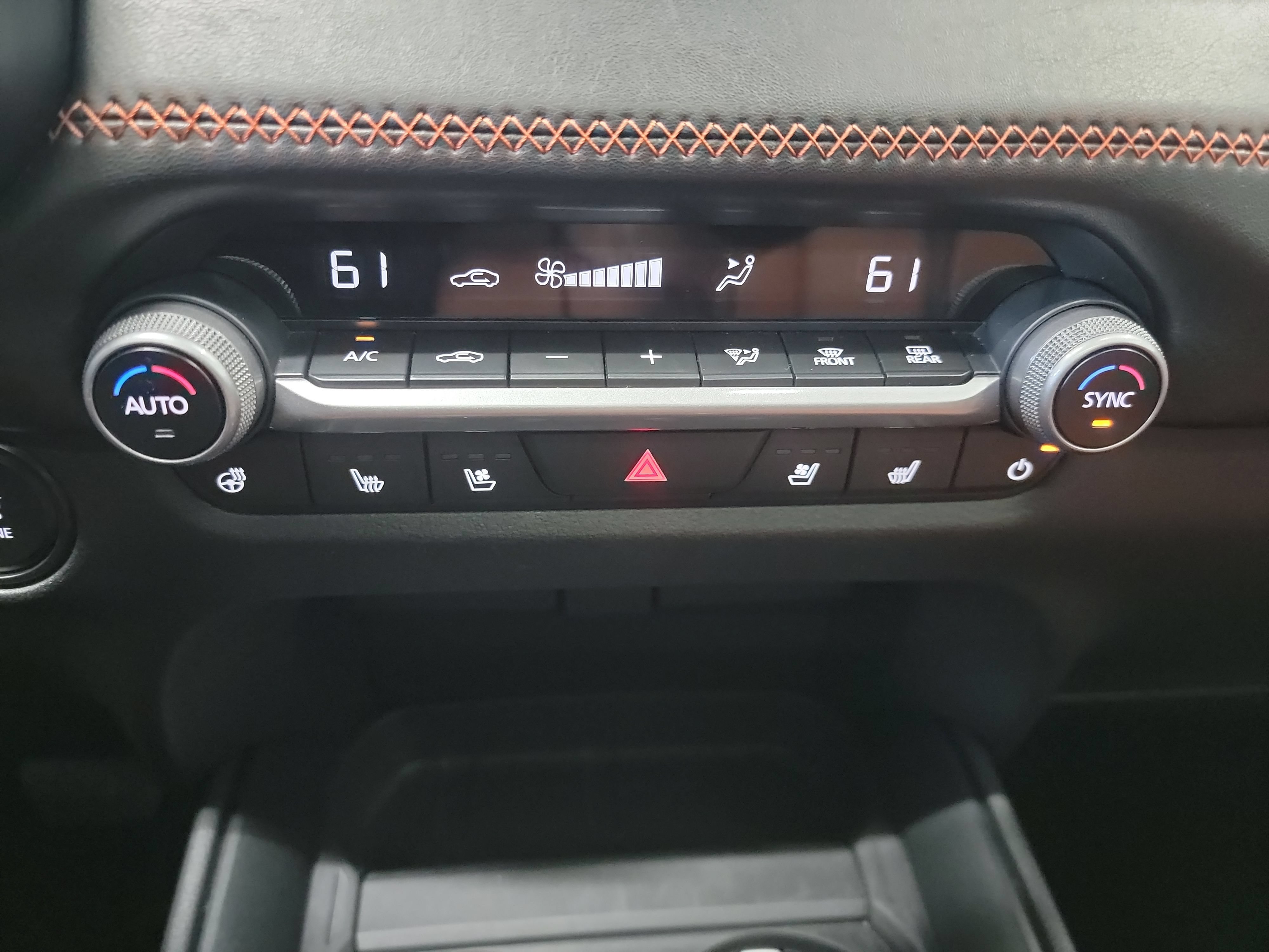 Used 2025 MAZDA CX-50 AWD 2.5 Turbo w/ Weather Package image 21